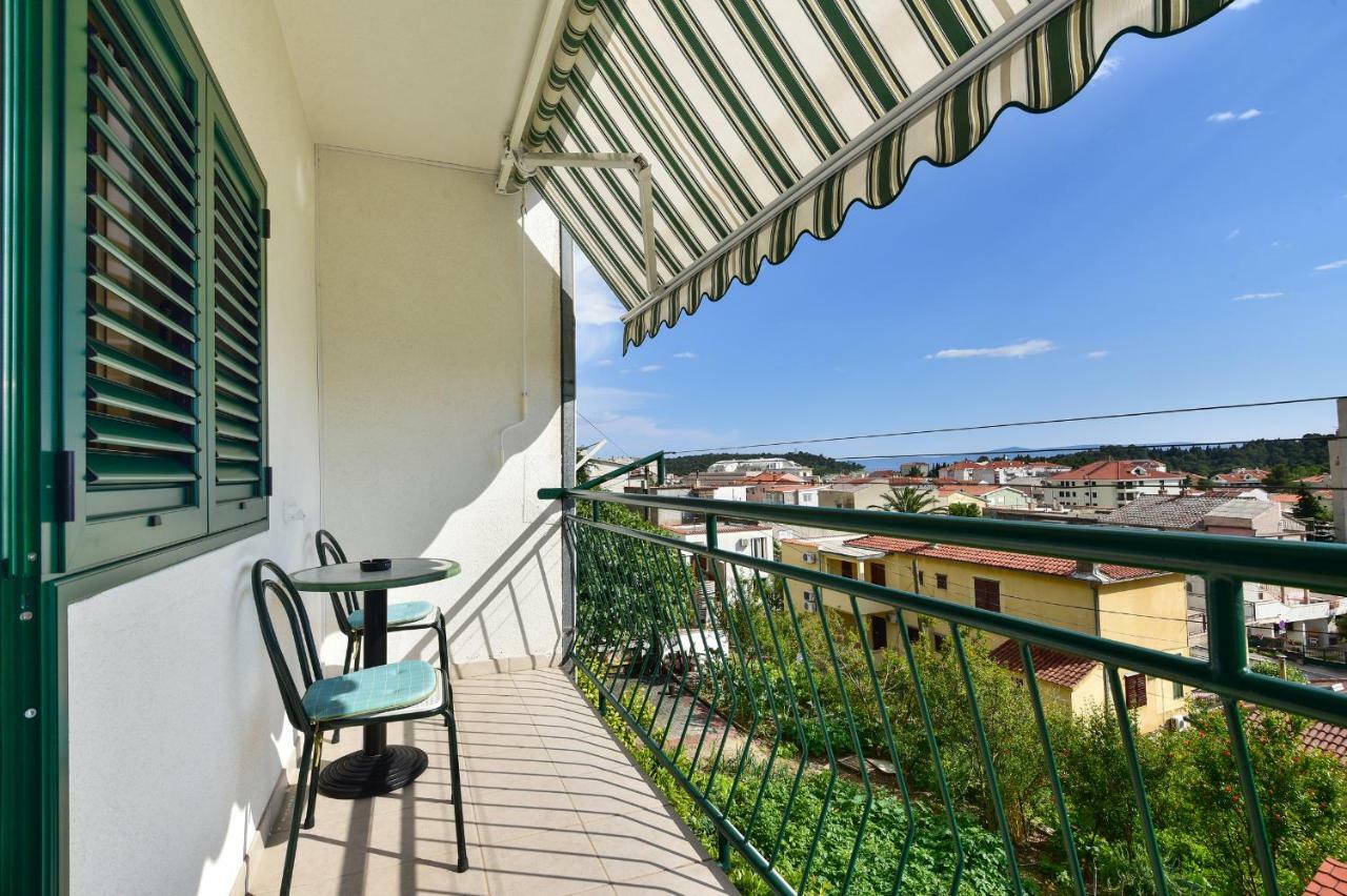 מאקרסקה Apartments Vjeko מראה חיצוני תמונה